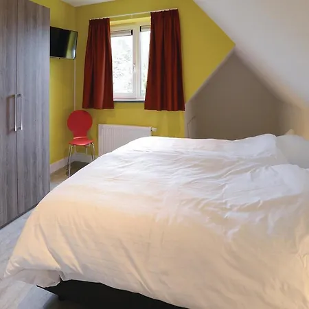 Brummel Holiday home Den Burg